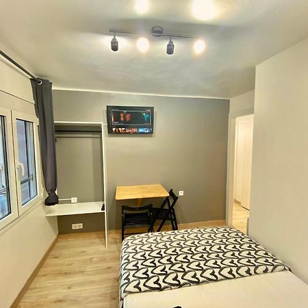 Suites Nuevas Con Bano Privado Frente Al Metro St Mwc Barcelona-Fira L'Hospitalet de Llobregat Ngoại thất bức ảnh