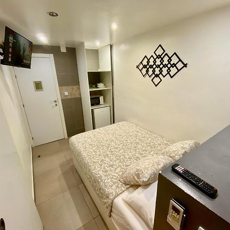Suites Nuevas Con Bano Privado Frente Al Metro St Mwc Barcelona-Fira L'Hospitalet de Llobregat Ngoại thất bức ảnh