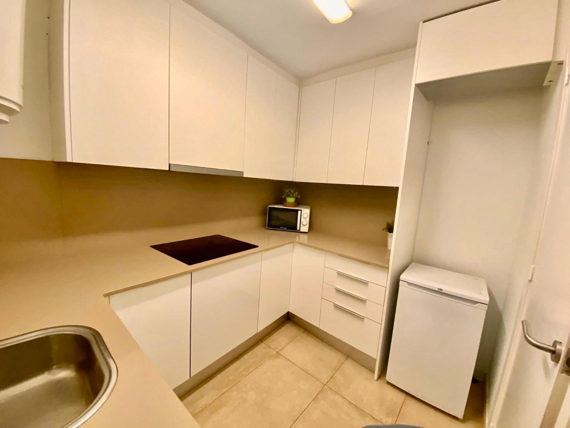 Suites Nuevas Con Bano Privado Frente Al Metro St Mwc Barcelona-Fira L'Hospitalet de Llobregat Ngoại thất bức ảnh