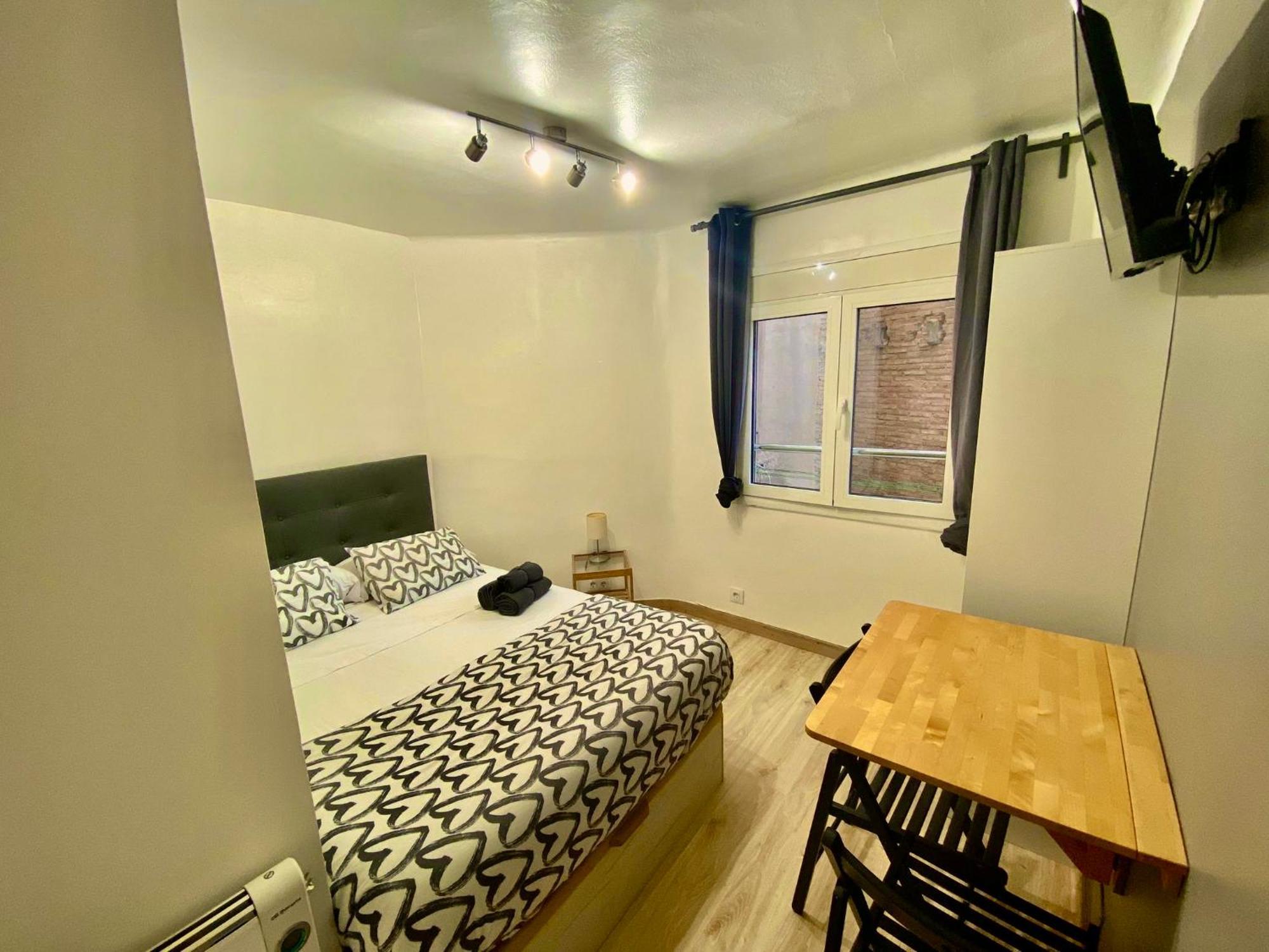Suites Nuevas Con Bano Privado Frente Al Metro St Mwc Barcelona-Fira L'Hospitalet de Llobregat Ngoại thất bức ảnh