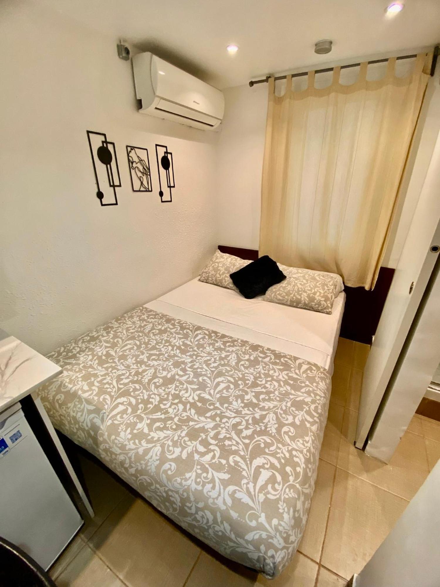 Suites Nuevas Con Bano Privado Frente Al Metro St Mwc Barcelona-Fira L'Hospitalet de Llobregat Ngoại thất bức ảnh