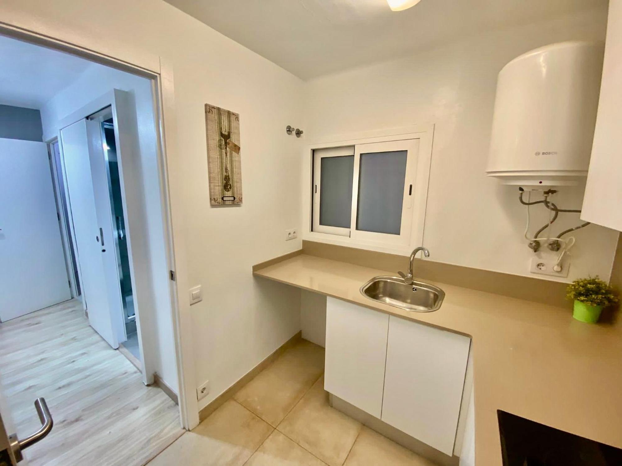 Suites Nuevas Con Bano Privado Frente Al Metro St Mwc Barcelona-Fira L'Hospitalet de Llobregat Ngoại thất bức ảnh