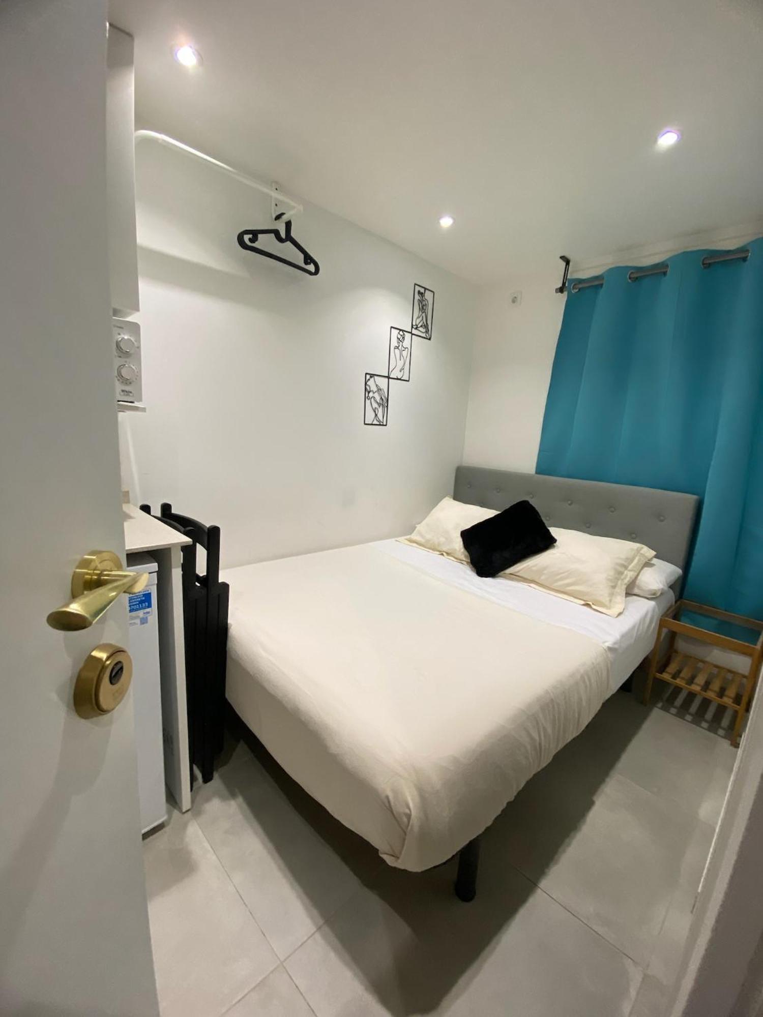 Suites Nuevas Con Bano Privado Frente Al Metro St Mwc Barcelona-Fira L'Hospitalet de Llobregat Ngoại thất bức ảnh